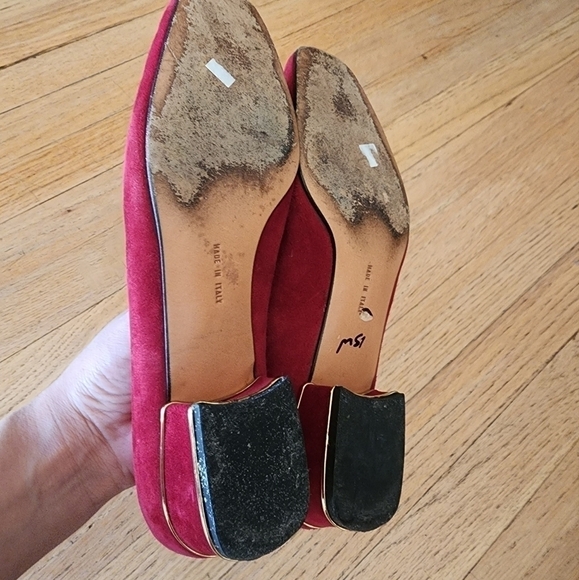 Salvatore Ferragamo Business Casual Red Suede Pump 1" Heel with Gold Detail sz6 - Picture 5 of 6